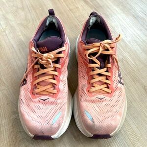 Pink HOKA Bondi 8 SIZE 9.5